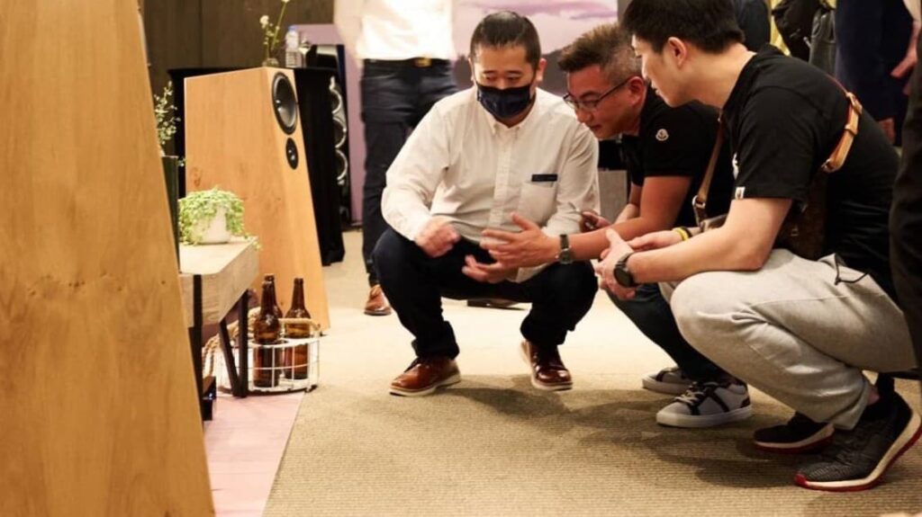 由笙凱國際的專業人員親至店家，針對營運空間做最佳規劃，以優美樂音提升賣揚氛圍。