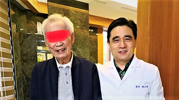 病人(圖左)復原起來，變回跟正常人一樣，讓大家最驚奇的是，老先生好像變成小帥哥一樣，看起來竟變年輕了。圖 / 楊友華醫師提供