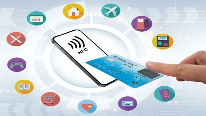 725003 速博思公司成功開發出符合政府規格的可彎折FAP10指紋模組,可提供做為數位身分證指紋智慧卡使用。圖 / 速博思提供