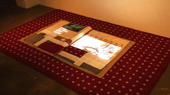 【圖2】潘娉玉，張凌廚房，2020，布料、影像裝置，10×287×192cm