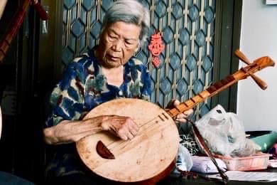 張日貴女士