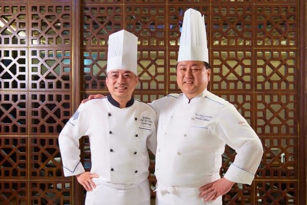 東京車站大飯店的日籍行政總主廚石原雅弘(右)率鉑麗安主廚陳永儒推出日本美食祭料理