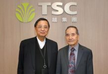 厚植產學育才 崇越贈清大半導體模型