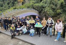 集水區治理跨域共學 朝人與自然共好 台中市新社區抽藤坑溪辦理共學工作坊了解現地課題一隅