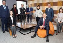 PwC臺美平台就位 北美投資一站到位 PwC台美一站式服務平台成立,團員合照圖左起為團隊成員包括普華合夥律師楊敬先、合夥律師李益甄、資誠普華國際財顧執行董事洪惠玲、資誠會計師陳民卿、PwC US稅務服務合夥人方振錚、資誠審計服務會計師梁嬋女、資誠美國業務負責人蘇宥人、資誠審計服務會計師郭加龍、資誠併購稅務服務會計師謝淑美