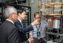 量子國家隊雙優勢 揪組國際隊拼商轉 總統賴清德親訪國研院台灣半導體研究中心超導量子計算實驗室一隅